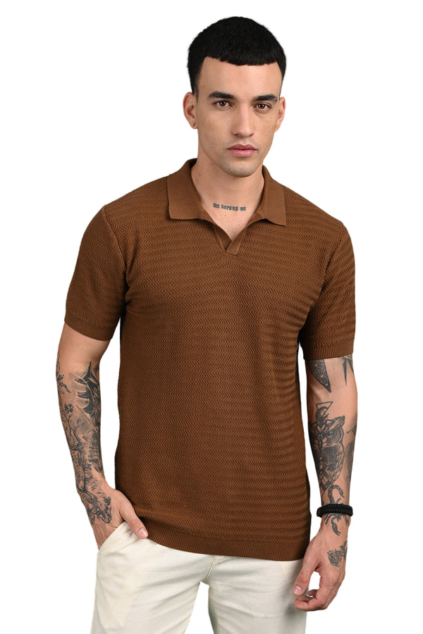 Brown Collar Zig-Zag Design T-shirt