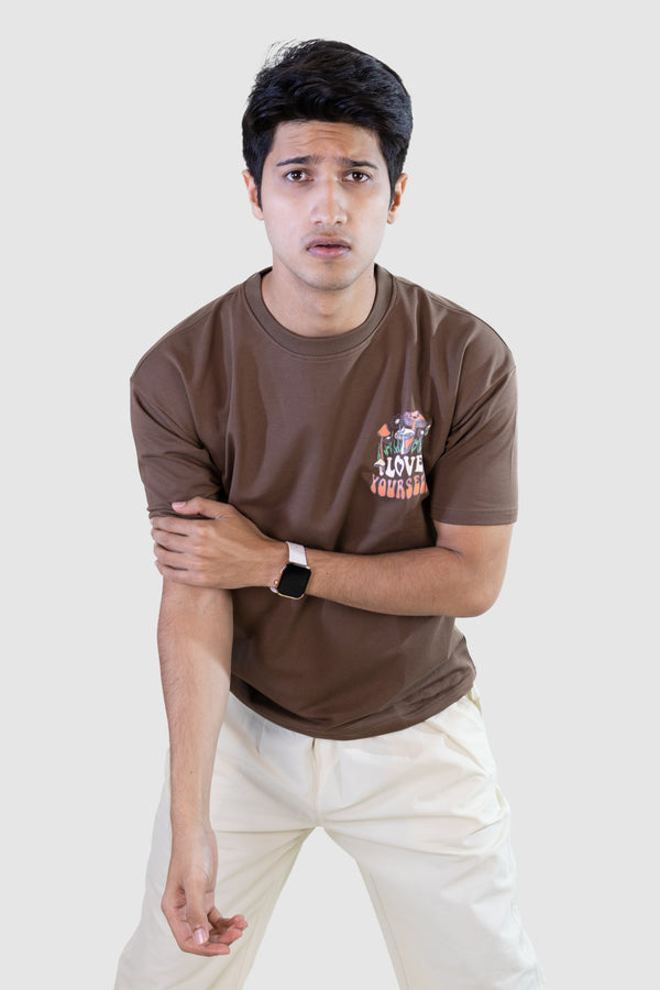 Love Yourself T-shirt: Brown