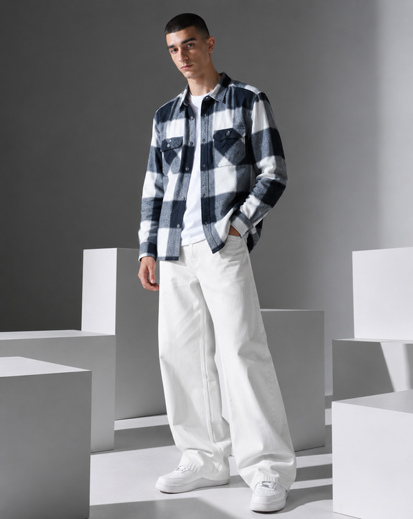 Ilyzly Black Double Pocket Checked Shirt