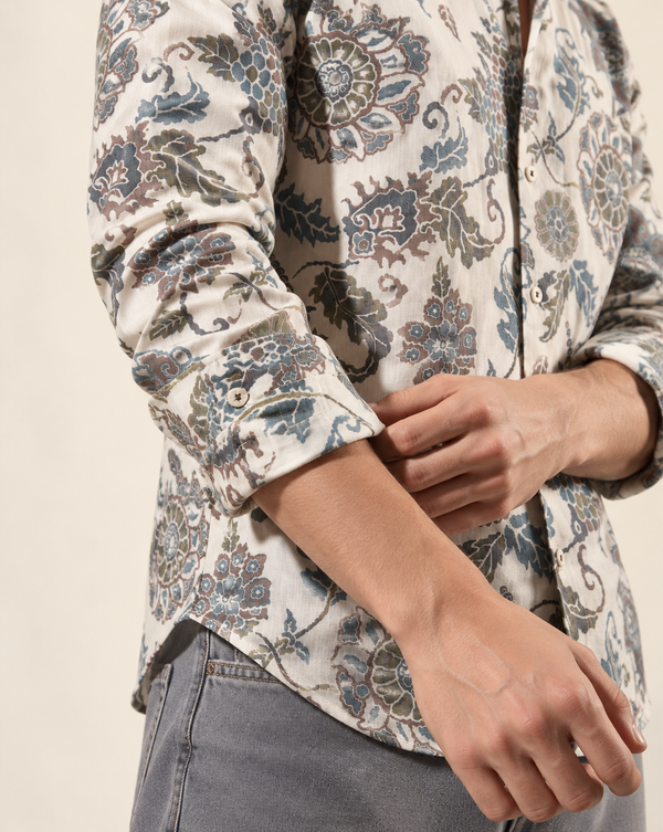 Ilyzly Off White Floral Heritage Print Shirt