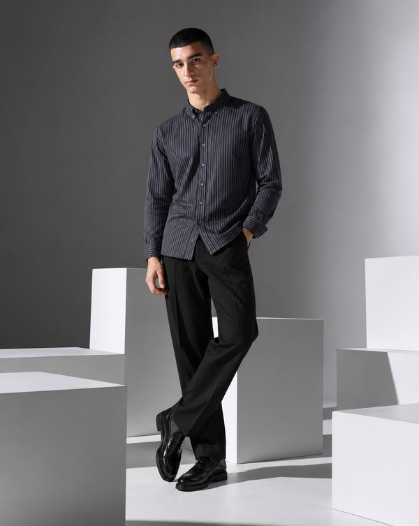 Ilyzly Green Vertical Stripe Regular Fit Shirt