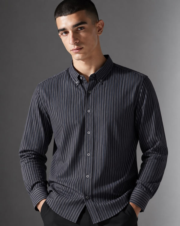 Ilyzly Green Vertical Stripe Regular Fit Shirt