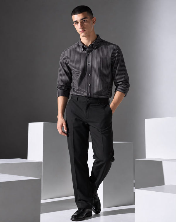 Ilyzly Black Vertical Stripe Regular Fit Shirt